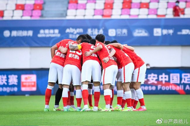 阿森纳2-0领先朗斯第24分钟，马丁内利左路弧线球兜射，门将将球扑倒萨卡身上，萨卡进球，阿森纳3-0领先朗斯第28分钟，马丁内利左路得球盘带内切，这次的兜射有了！